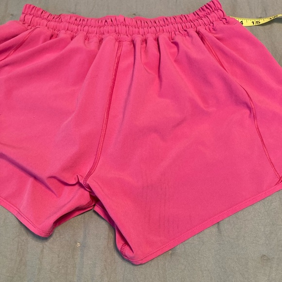 Lululemon Hotty Hot shorts - Picture 5 of 12
